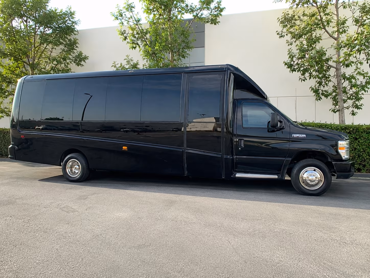 bus rentals for billy bob s texas and the fort worth stockyards